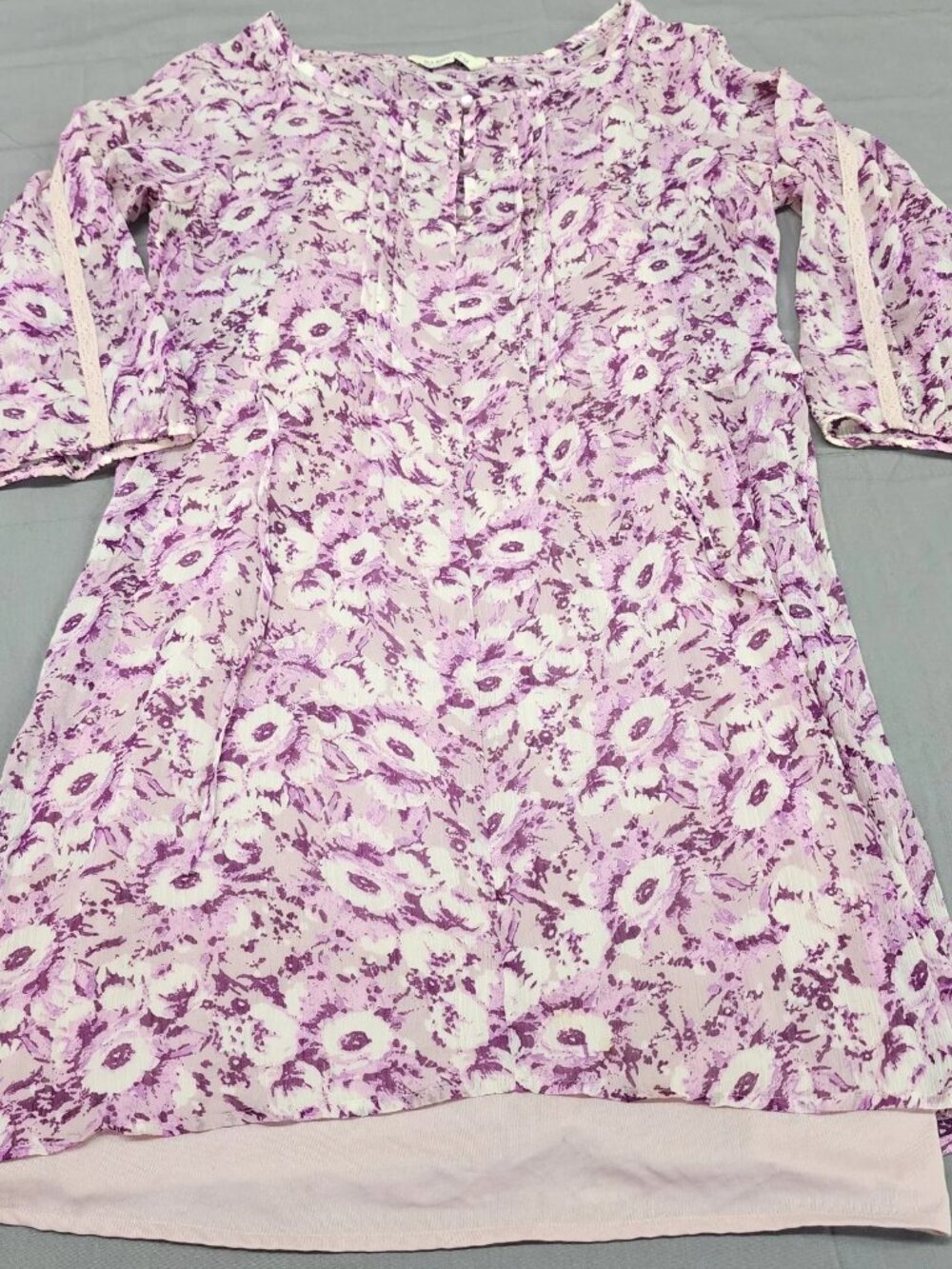 Old Navy Women's M Purple Floral Chiffon Boho Tunic Top Split Neck Lace Trim